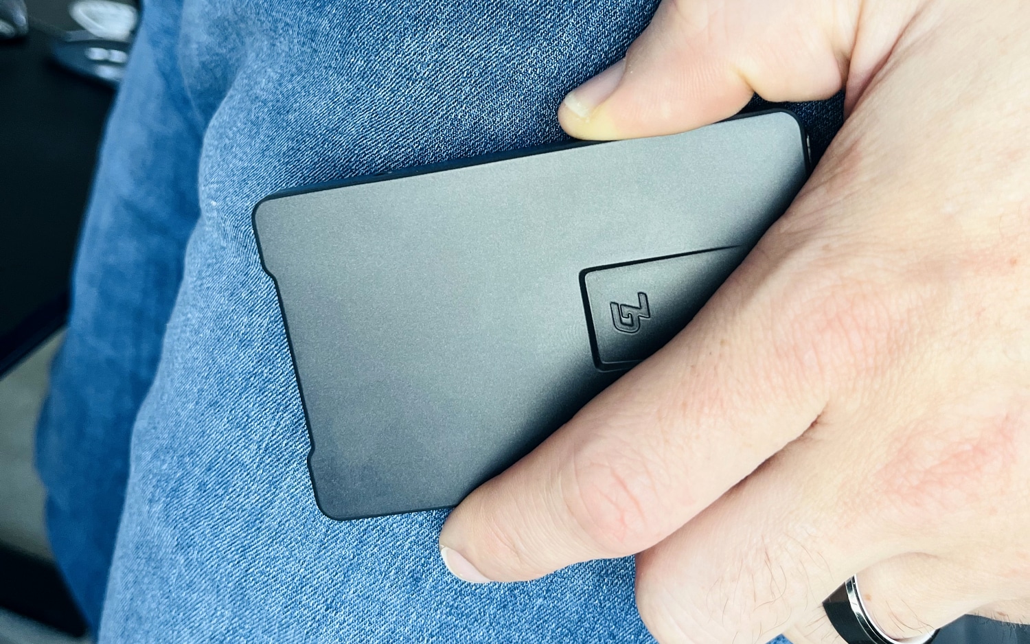 Groove Wallet Review