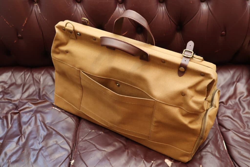 Line of Trade Weekender Back Pocket