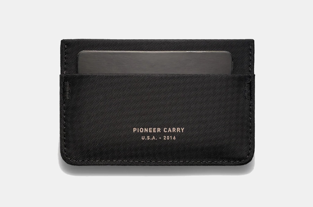 Pioneer Molecule Cardholder