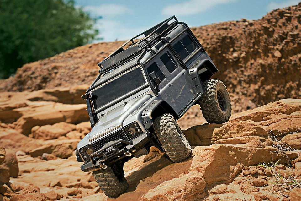 Traxxas RC Defender Red